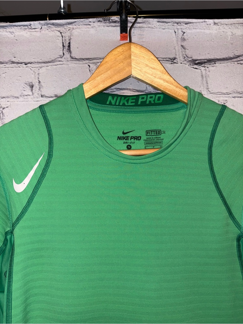 Nike Pro Comat Shirt Men’s Small Green Fitted Compression Logo Sports Active - Picture 2 of 13